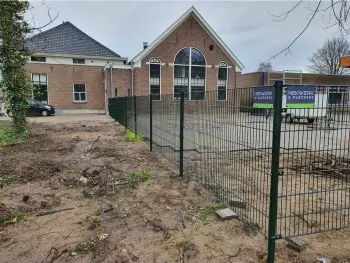 Dubbelstaafmat enkele poort gemonteerd in Doetinchem