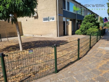 Dubbelstaafmat hekwerk geleverd in Lochem, Gelderland Dubbelstaafmat hekwerk in Lochem