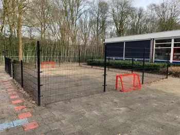 Pannakooi geleverd voor een basisschool in Sint-Nicolaasga